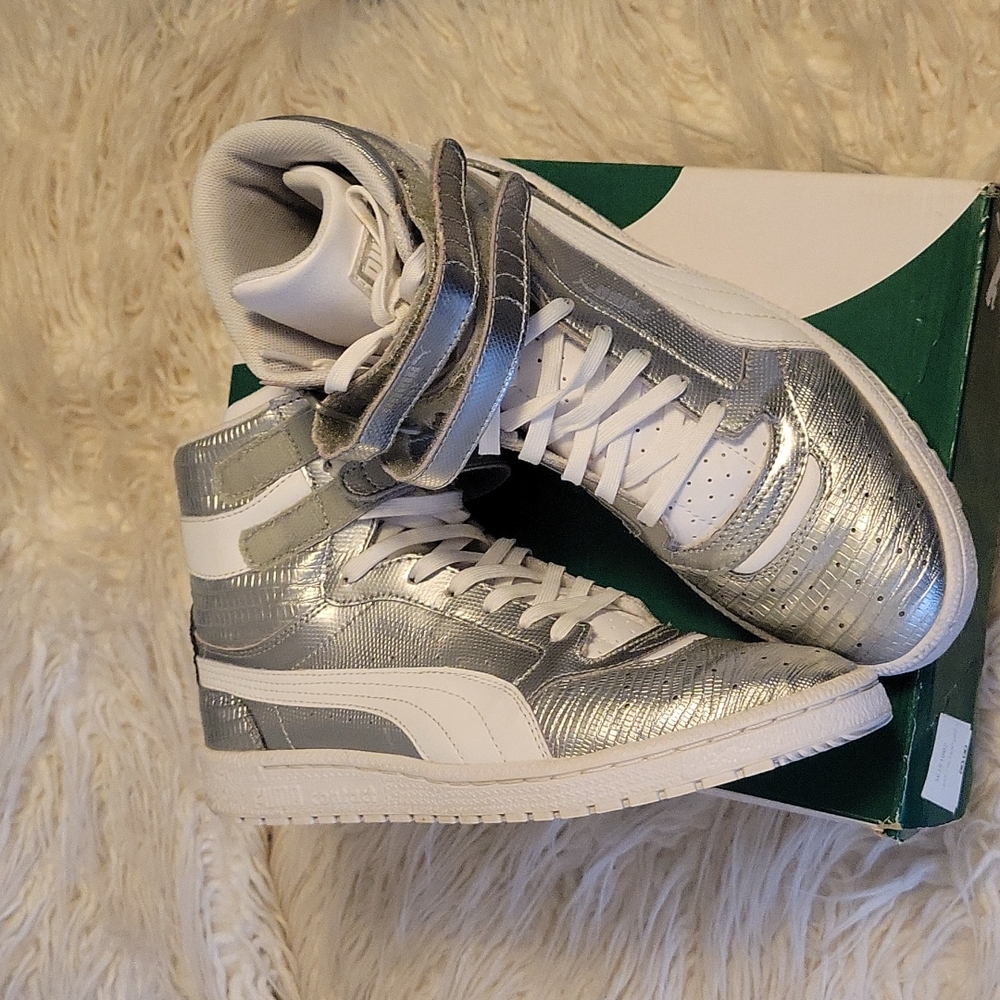 Sky Il Hi Texture " Puma" Silver Size 8.5[ Black Size 7.5]